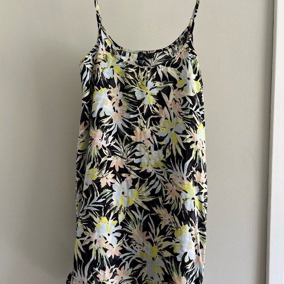 Volcom flower print print sun dress - Picture 1 of 5